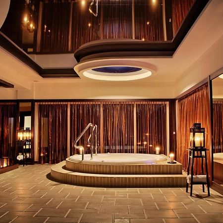 The Amber Business & Spa Hotel Oleśnica エクステリア 写真