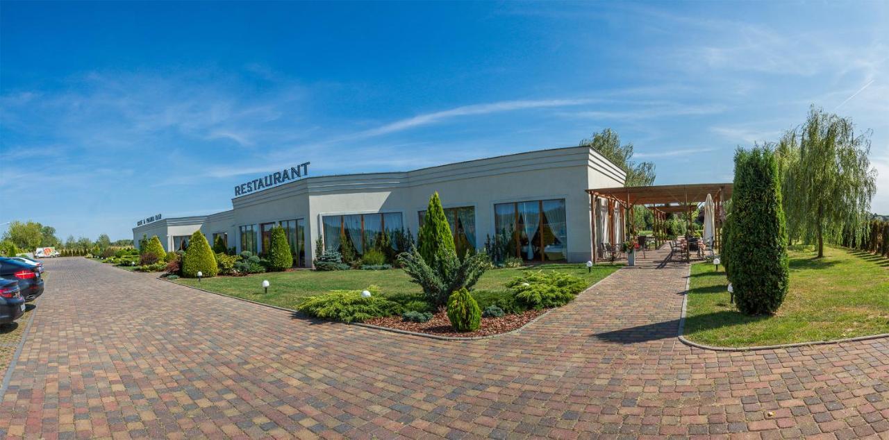 The Amber Business & Spa Hotel Oleśnica エクステリア 写真