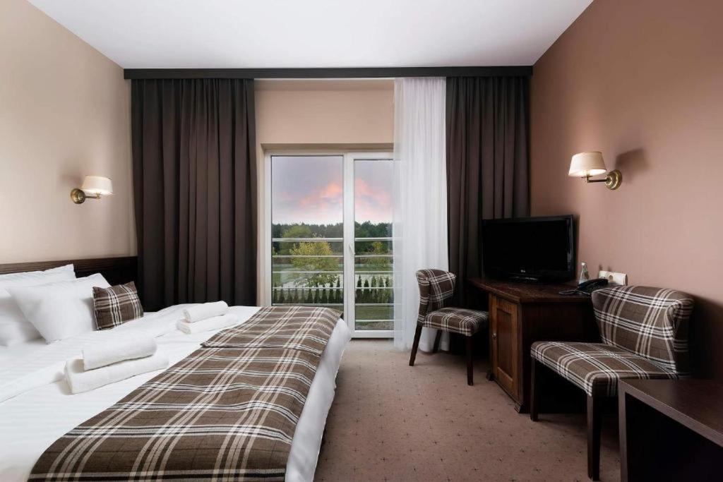 The Amber Business & Spa Hotel Oleśnica エクステリア 写真