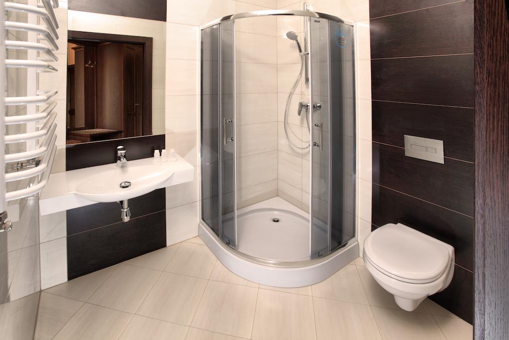 The Amber Business & Spa Hotel Oleśnica エクステリア 写真