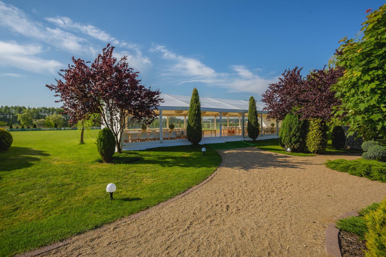 The Amber Business & Spa Hotel Oleśnica エクステリア 写真